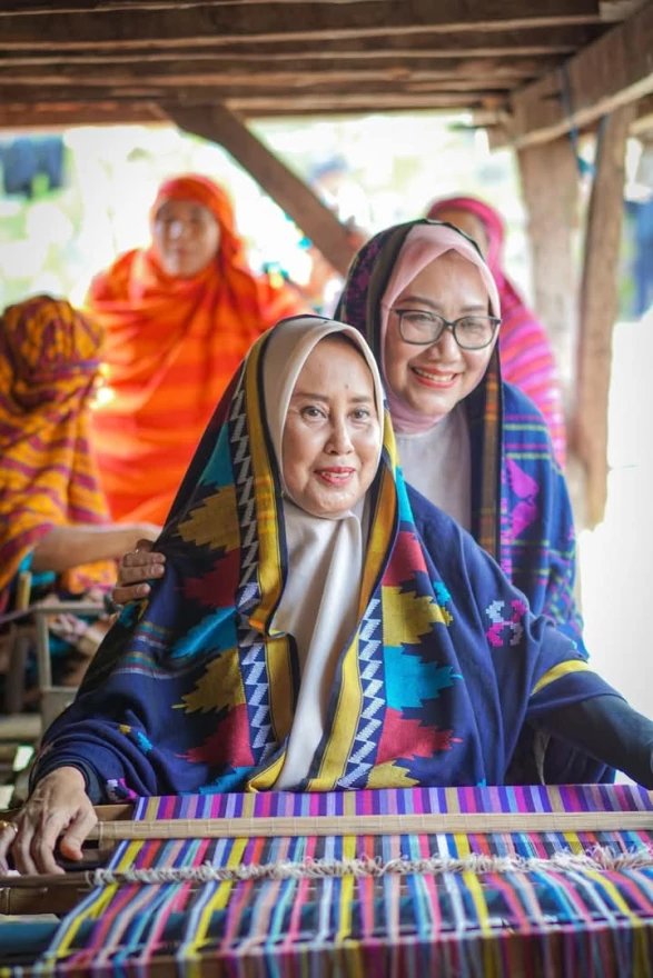 IBU WALI KOTA DAN IBU WAKIL WALI KOTA